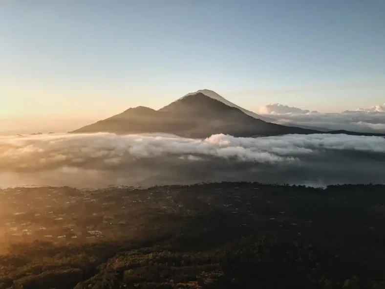Wisata Kuningan